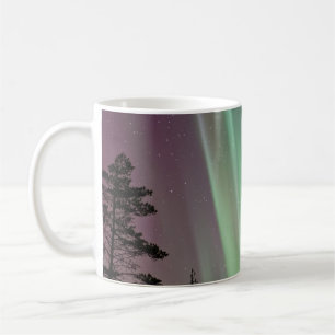 SILHOUETTENFOTO VON POLARLICHTERN KAFFEETASSE