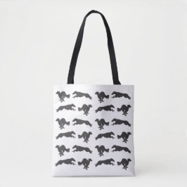 Silken Windhounds laufen Tasche