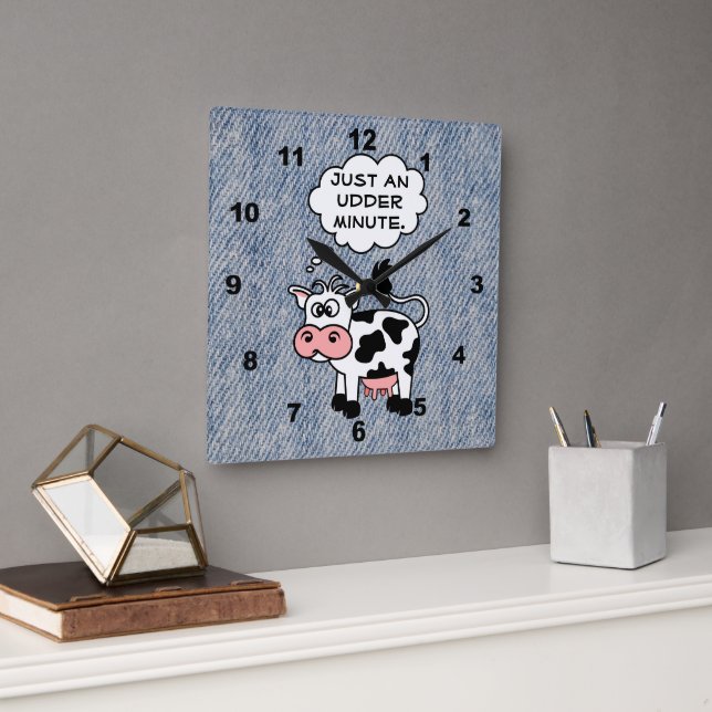 Silly Cow Just An Udder Minute Faded Denim Quadratische Wanduhr (Büro)