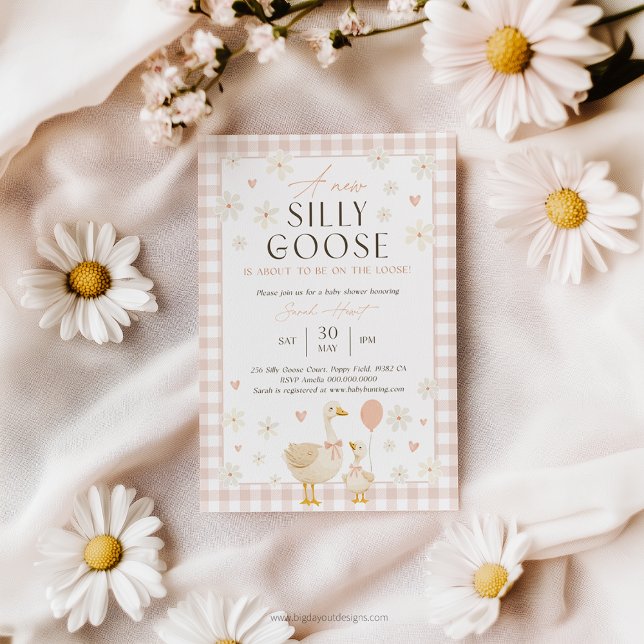 Silly Goose Baby Shower Invites Girl. Pink Gingham Einladung (Goose Peach Baby Shower Invitation)