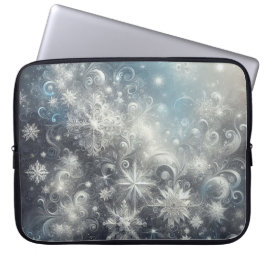 Silver and Blue Snowflake Winter Laptopschutzhülle