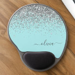 Silver Aqua Aquamarin Blue Girl Glitzer Monogram Gel Mousepad<br><div class="desc">Silver und Aqua Aquamarin Blue Sparkle Glitzer Monogram Name and Initial Mousepad (Mouse Pad). Das macht den perfekten 16 Geburtstag,  Hochzeit,  Brautparty,  Jubiläum,  Babydusche oder Junggeselinnen-Abschied Geschenk für jemanden,  der Lieben glamourösen Luxus und schicke Stile.</div>