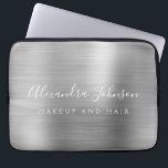 Silver Beruflich Metallic Monogram Business Laptopschutzhülle<br><div class="desc">Moderne Silver Girly Make Up und Hair Beauty Salon Imitats Metallic rostfrei elegante Monogram Werbeplakette oder Sleeve Werbe-Case. Dieses klassische berufliche Business-Computergehäuse kann so angepasst werden,  dass es Ihren mit Monogramm Skriptsignaturnamen und Ihren Beruf oder Ihre Position als Jobtitel enthält.</div>