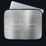 Silver Beruflich Metallic Monogram Business Laptopschutzhülle<br><div class="desc">Moderne Silver Girly Make Up und Hair Beauty Salon Imitats Metallic rostfrei elegante Monogram Werbeplakette oder Sleeve Werbe-Case. Dieses klassische berufliche Business-Computergehäuse kann so angepasst werden,  dass es Ihren mit Monogramm Skriptsignaturnamen und Ihren Beruf oder Ihre Position als Jobtitel enthält.</div>