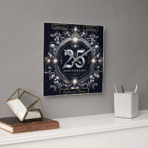 Silver Celebration: 25 Jahre Quadratische Wanduhr