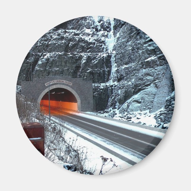 Silver Creek Tunnel Magnet (Vorne)