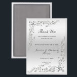 Silver Decoration Wedding Magnet<br><div class="desc">Ein schönes modernes stilvolles und elegantes Wedding Magnet verwöhnt Sie für Ihren besonderen Tag. Mit glamourösen romantischen stilvollen silbernen Wirbel und Schnörkeln Eckdekorationen auf einem hübschen silbernen Farbverlauf. Modernes und raffiniertes Hochzeitsdesign, das für alle Jahreszeiten geeignet ist. Alle Text-, Schriftart- und Schriftart-Farben sind vollständig an Ihre Anforderungen angepasst. Wenn Sie...</div>