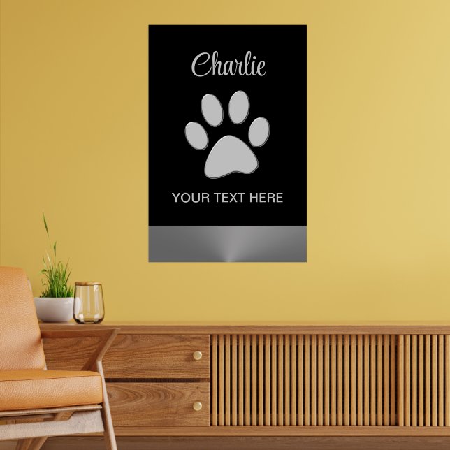Silver Dog Paw auf schwarzem Hintergrund Poster (Wohnzimmer 2)