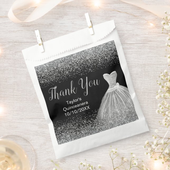 Silver Dress Faux Glitter Quinceanera Geschenktütchen (Ausgeschnitten)