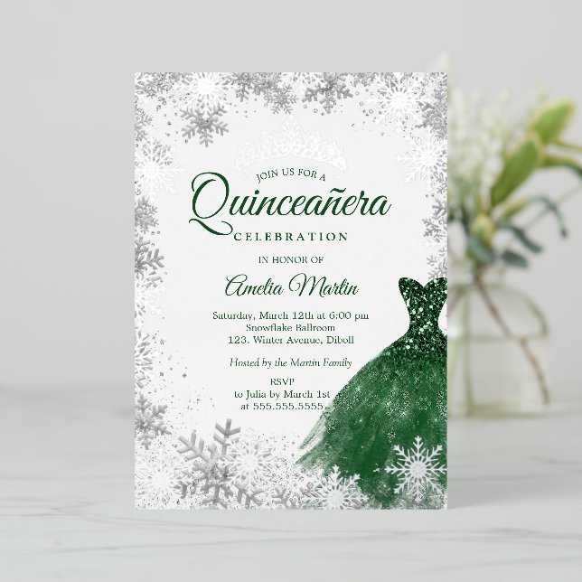 Silver Emerald Winter Snowflake Quinceanera Folieneinladung (Stehend vorne)
