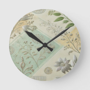 Silver Floral Motif Design Runde Wanduhr