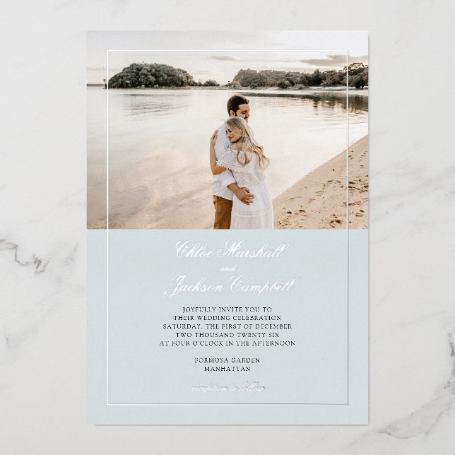 Silver Foil Dusty Blue Minimalistisch Elegante Hoc Folieneinladung (Vorderseite)