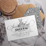 Silver Glitzer Elegantes Kleid Sweet 16 Geburtstag Save The Date<br><div class="desc">Silver Glitzer Elegantes Kleid Sweet 16 Geburtstag Save the Date</div>