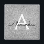 Silver Glitzer & Sparkle Monogram Birthday Magnet<br><div class="desc">Eleganter Silver Imitate Glitzer und sparkle Elegant Monogram Wedding,  Brautparty,  Geburtstag oder Junggeselinnen-Abschied Magnet. Dieses Black,  White und Silver Birthday Party Magnet kann so angepasst werden,  dass es Ihren Anfangs- und Vornamen enthält.</div>