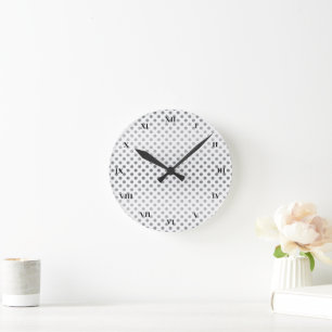 Silver Gradient Polka Dots von Shirley Taylor Runde Wanduhr