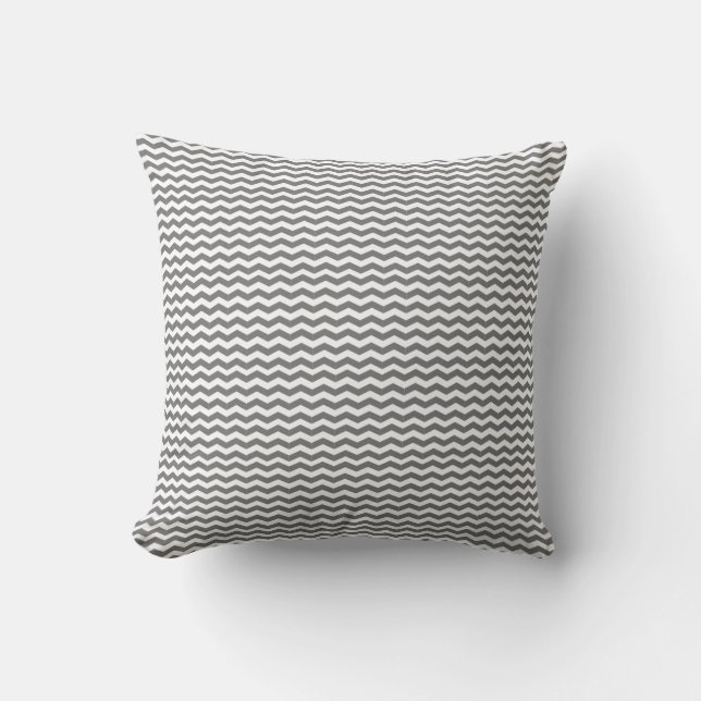 Silver Grey Geometric Zickzack Zigzag Muster Kissen (Vorderseite)
