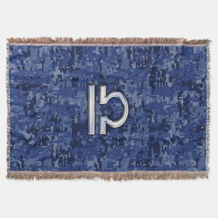Silver Libra Zodiac Sign auf blauer digitaler Camo Decke