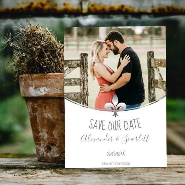Silver Lilie Foto Save the Date Ankündigung (Silver Fleur de Lis Photo Save the Date)