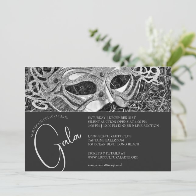 Silver Masquerade Gala Einladung (Stehend Vorderseite)