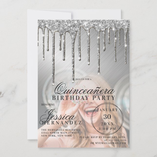 Silver Metallic Glitzer Tropfen Foto Quinceañera Einladung (Vorderseite)
