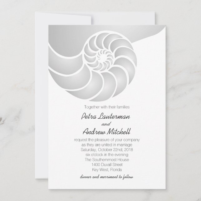 Silver Nautilus Muschel Beach Wedding Einladung (Vorderseite)