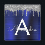 Silver Navy Blue Glitzer Brushed Metal Monogram Magnet<br><div class="desc">Silber und Navy Blue Imitats Foil Metallic Sparkle Glitzer gebürstete Metal Monogram Name und Initial Party Magnet. Das macht den perfekten 16 Geburtstag,  Hochzeit,  Brautparty,  Jubiläum,  Babydusche oder Junggeselinnen-Abschied Geschenk für jemanden,  der Lieben glamourösen Luxus und schicke Stile.</div>