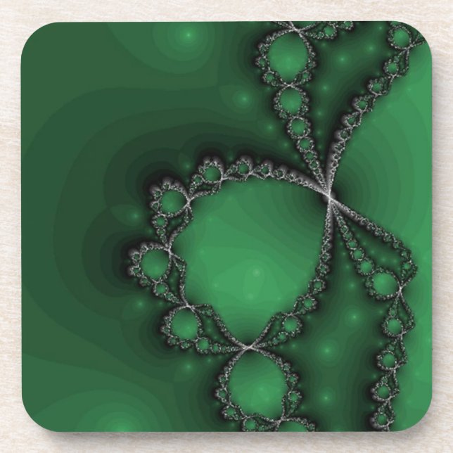 Silver Necklace auf Green Getränkeuntersetzer (Vorderseite)
