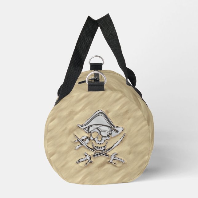 Silver Pirate Skull in der Sand-Dekoration Duffle Bag (Links)