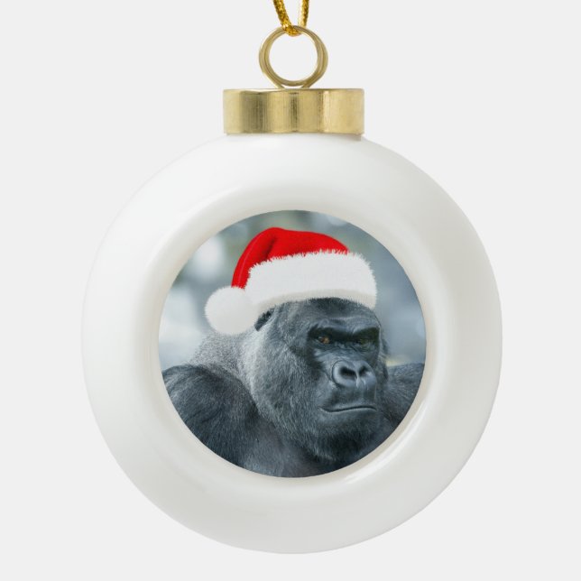 Silverback als Weihnachtsgrouch Keramik Kugel-Ornament (Vorderseite)