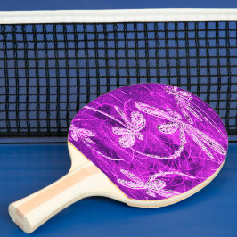 Silvery Dragonfliegen auf einem Zaubermagenta Sky Tischtennis Schläger