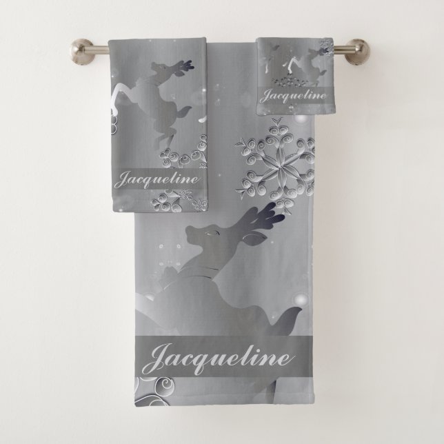 Silvery Holiday Reindeder Snowflakes (En situation)
