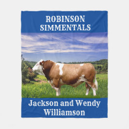 Simmental Bull in Weide Fleecedecke