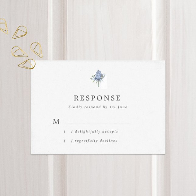 Simple Blue Thistle Wedding RSVP Karte (Von Creator hochgeladen)