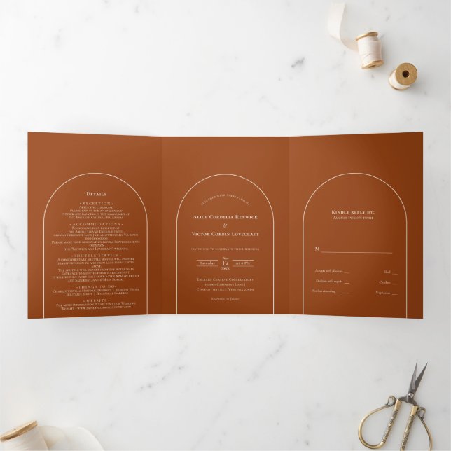 Simple Boho Arch Terracotta Wedding Dreifach Gefaltete Einladung (Innenseite)