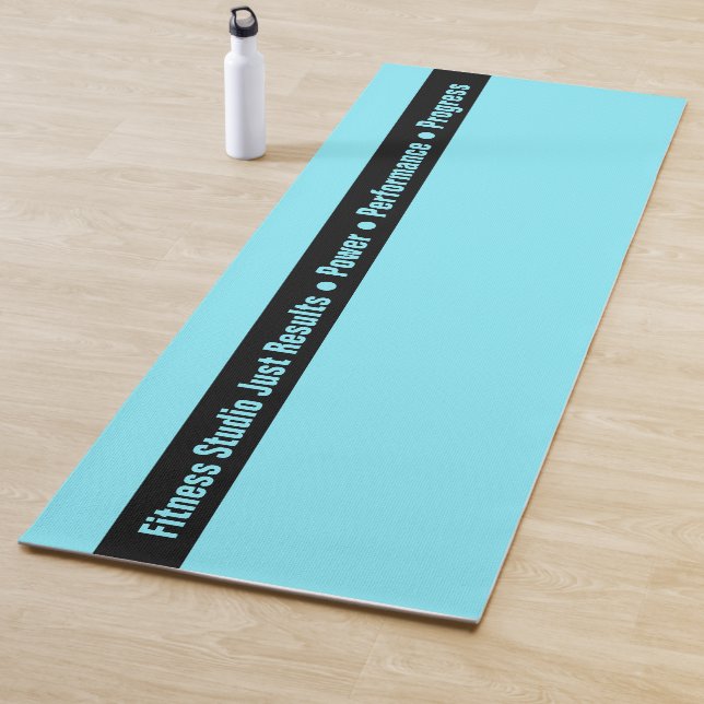 Simple Custom Fitness Text Black & Electric-Blue Yogamatte (Beispiel)