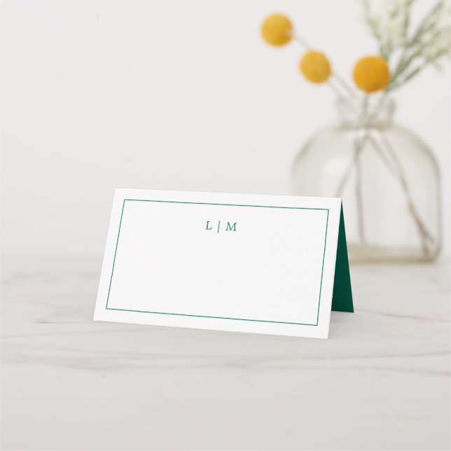 Simple Emerald Green Monogram Elegant Wedding Platzkarte (Vorderseite)
