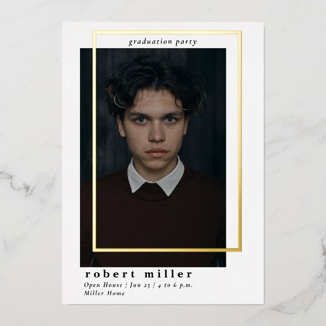 Simple Frame Modern Grad Gold Foto Abschluss Folieneinladung (Vorderseite)
