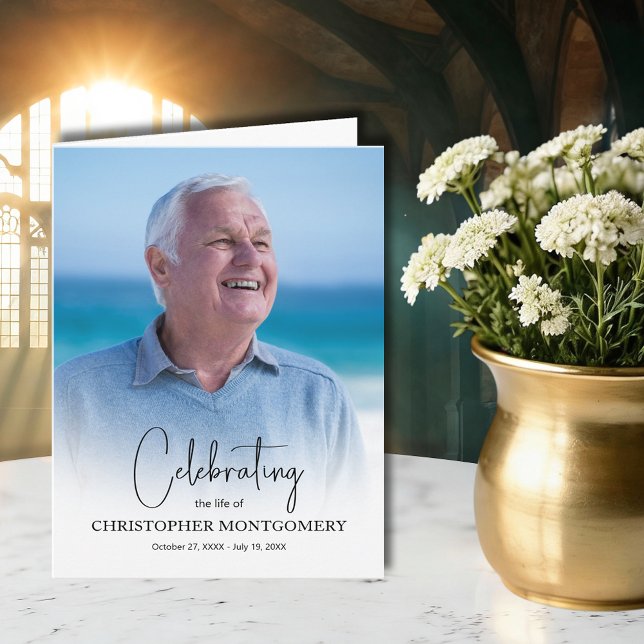 Simple Funeral Photo Folded Dankeskarte (Funeral celebration of life folded thank you cards, message over a photo on the front)