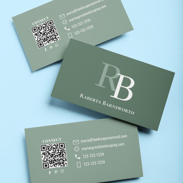 Simple Green Monogram QR Code | Connect with Me Visitenkarte (Green and white monogram QR code business card.)