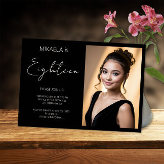 Simple Lady Debutante Black 18. Geburtstag Einladung