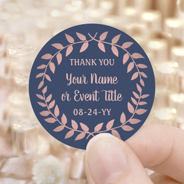 Simple Laurel Wreath Navy Blue und Pink Vielen Dan Runder Aufkleber (Von Creator hochgeladen)