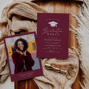 simple moderne maron graduation invitation