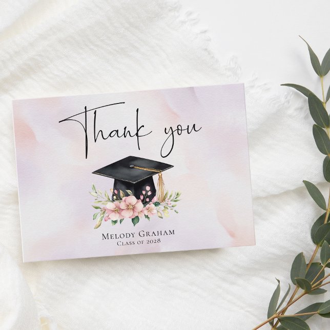 Simple Pastel Graduate Cap Flowers Graduation Dankeskarte (Von Creator hochgeladen)