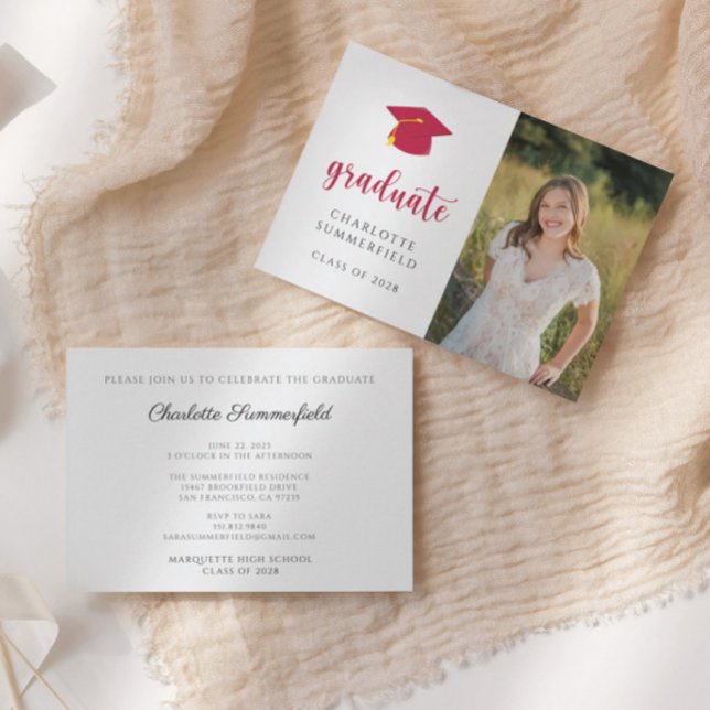 Simple Red Gold Graduation Cap Tassel Invitation (Créateur téléchargé)