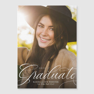 Simple script graduate vertical graduation magnet