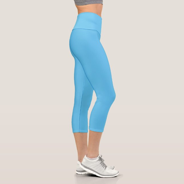 Simple Sky Blue Authority® Capri Leggings (Rechts)