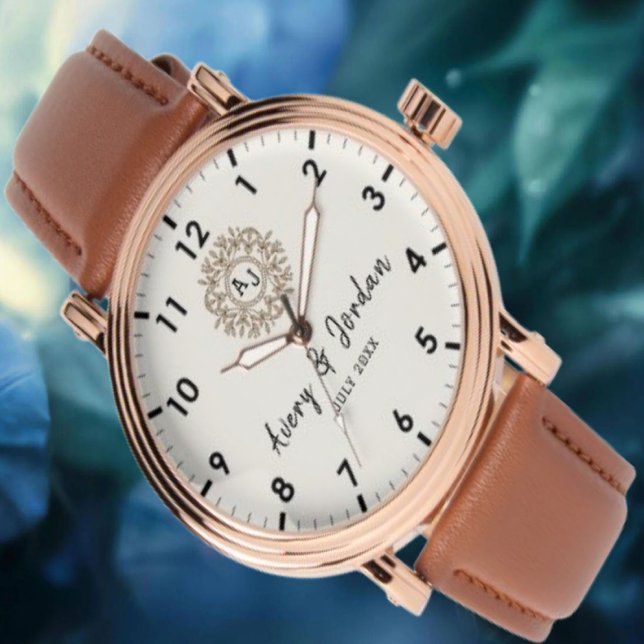 Simple Vintage Monogram Couple Names Armbanduhr (Von Creator hochgeladen)