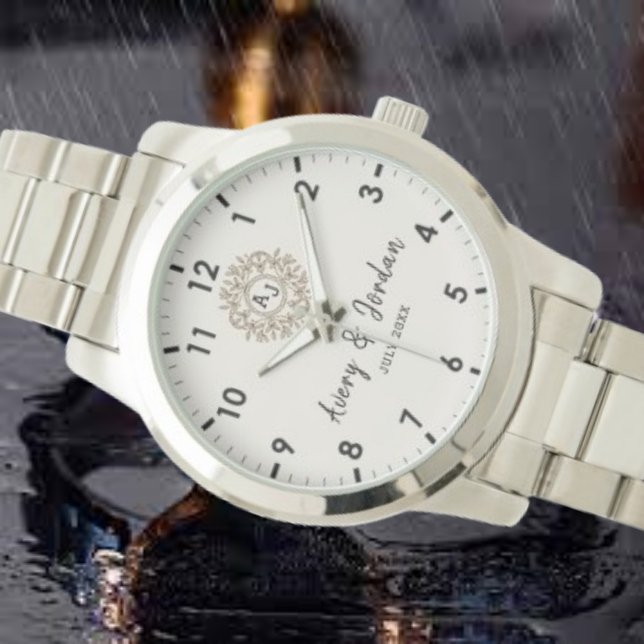 Simple Vintage Monogram Couple Names Armbanduhr (Von Creator hochgeladen)