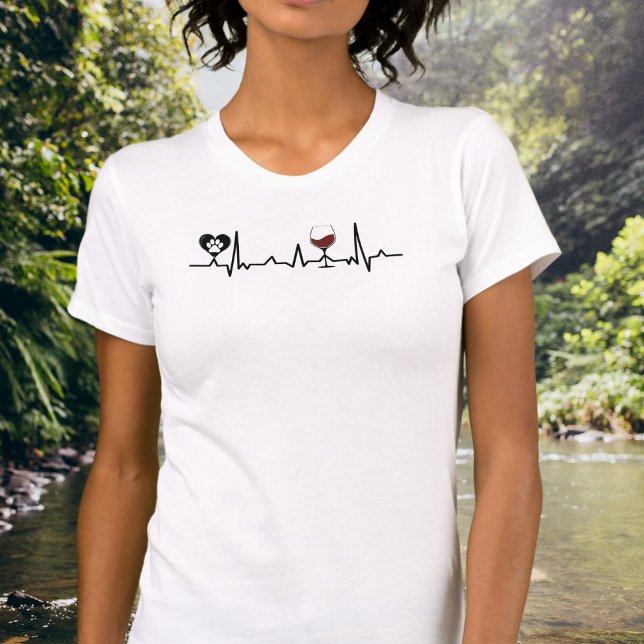 Simplistic Black Paws and Wine Heartbeat T-Shirt (Von Creator hochgeladen)