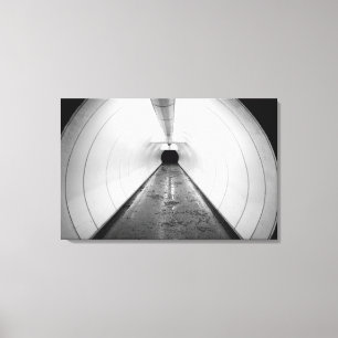Singapur. Ein beleuchteter Fußgängertunnel in Leinwanddruck